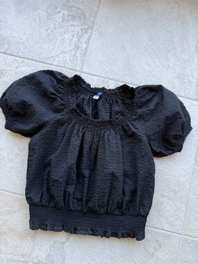 Old Navy Black Puff-Sleeve Smocked Blouse